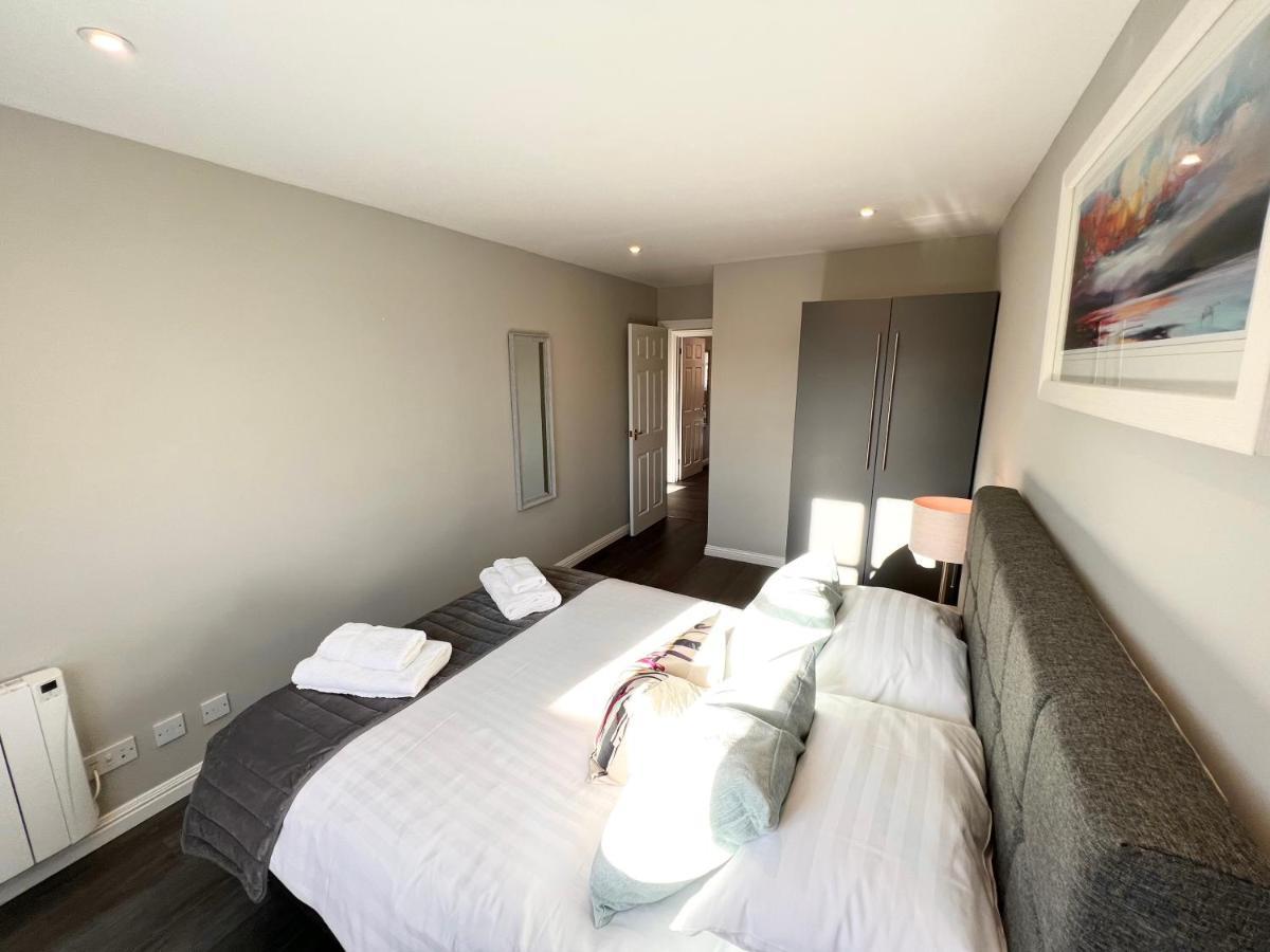 Urban Living'S The Hopkins, Beautiful City Apartment With Private Parking オックスフォード エクステリア 写真