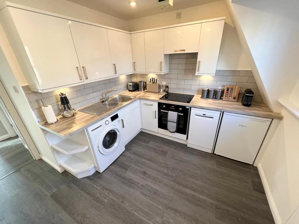 Urban Living'S The Hopkins, Beautiful City Apartment With Private Parking オックスフォード エクステリア 写真