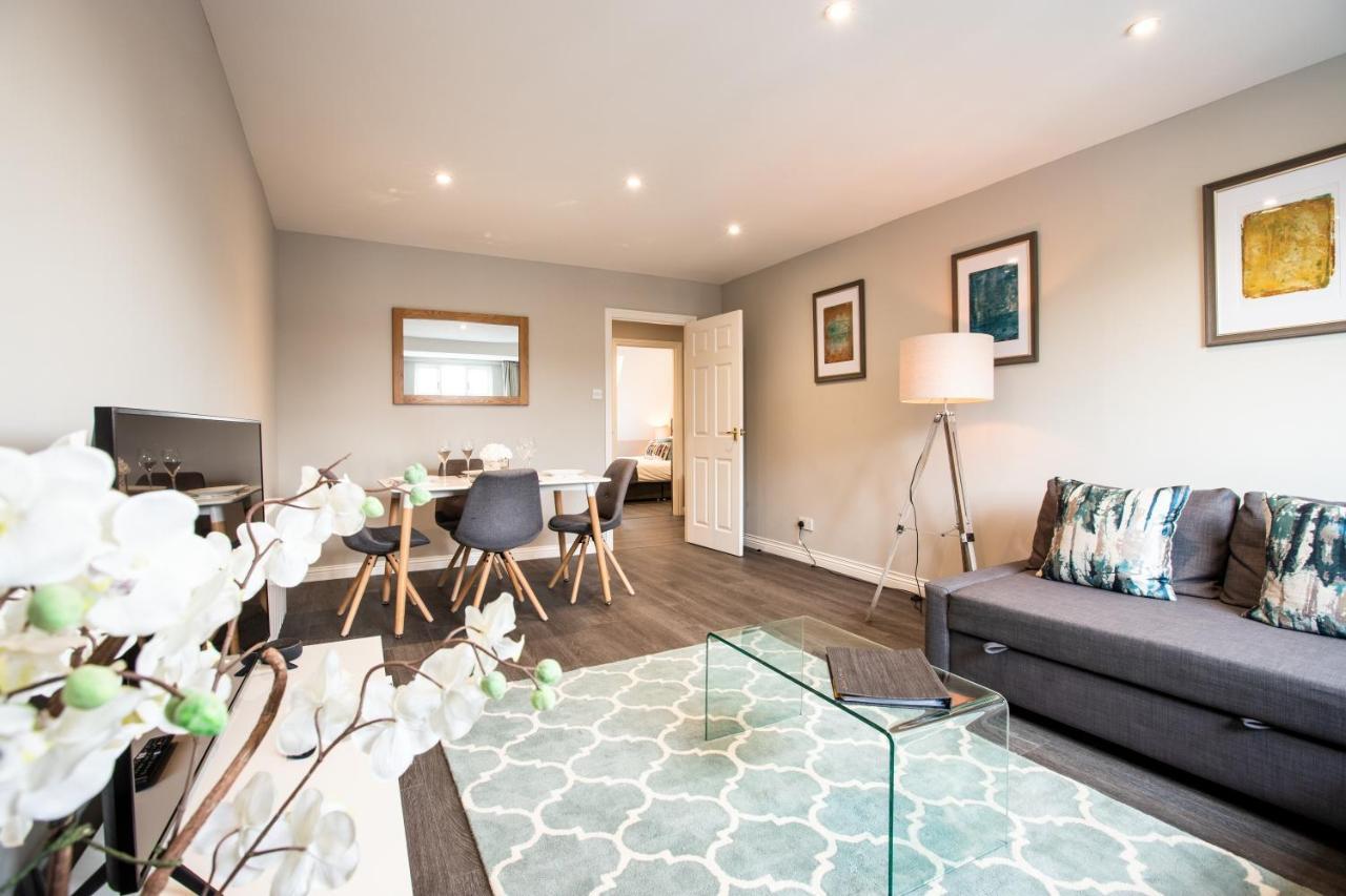 Urban Living'S The Hopkins, Beautiful City Apartment With Private Parking オックスフォード エクステリア 写真